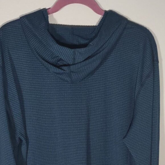 Toes on the Nose Men's Blue Hoodie - Picture 5 of 8